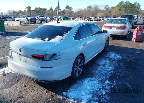 2020 Volkswagen Passat 2.0T Sel из США, поврежденный, VIN 1VWCA7A35LC006050